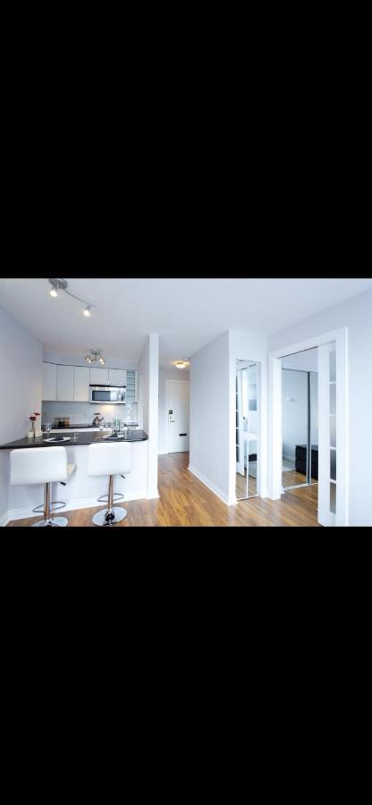 Cozy Vancouver Condo Eksteriør bilde